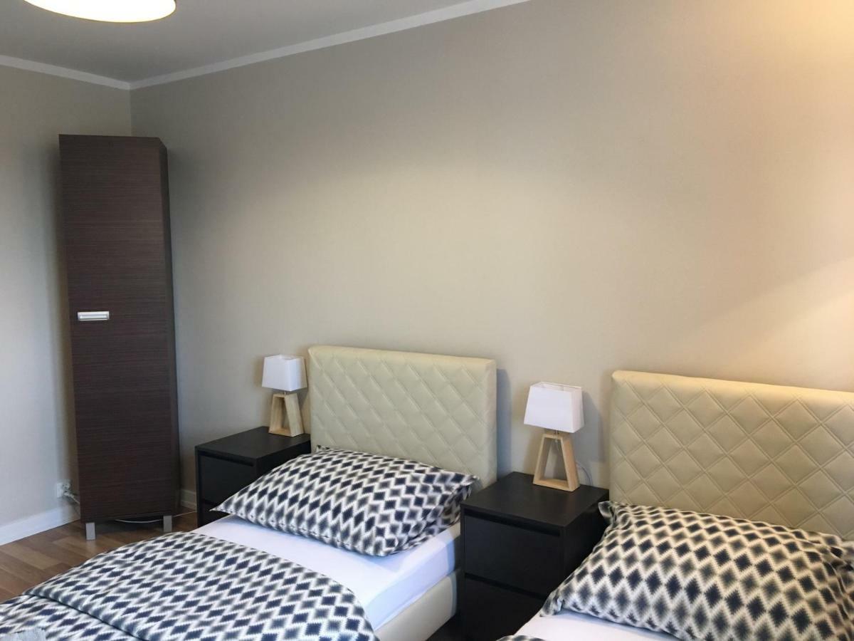 Family & Business Elegant Apartments Rynek Centrum Downtown - 2 Bedroom, Balcony, Parking Κίελτσε Εξωτερικό φωτογραφία