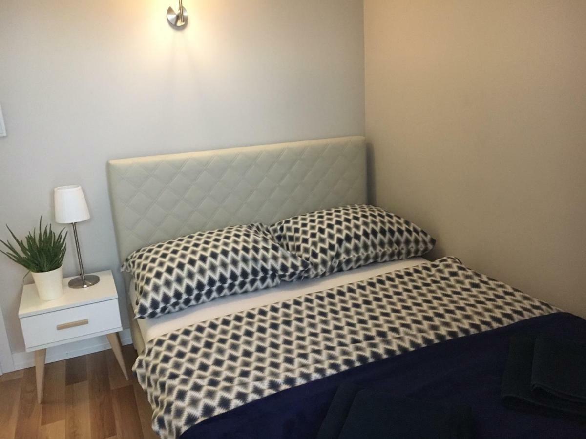 Family & Business Elegant Apartments Rynek Centrum Downtown - 2 Bedroom, Balcony, Parking Κίελτσε Εξωτερικό φωτογραφία