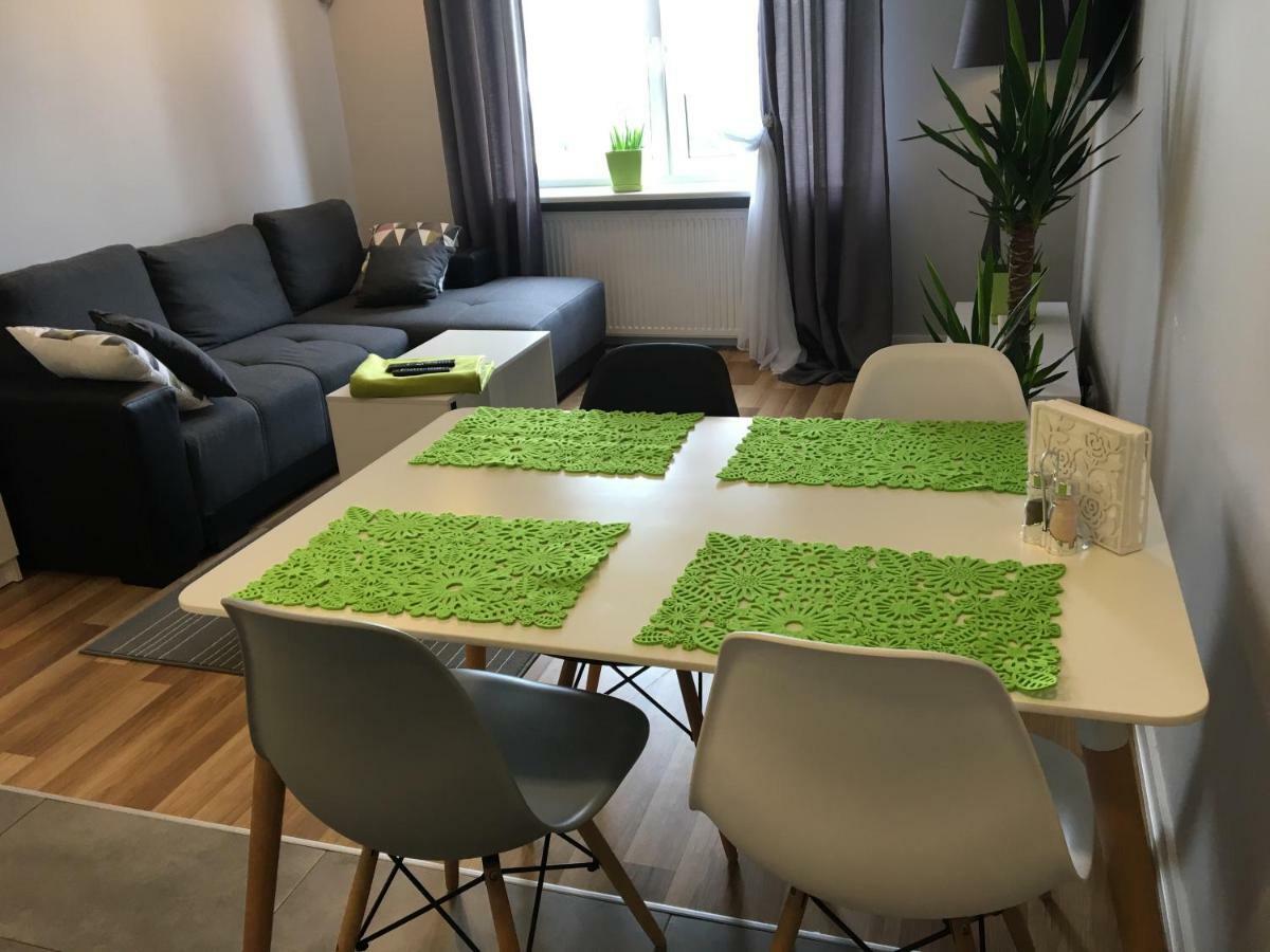 Family & Business Elegant Apartments Rynek Centrum Downtown - 2 Bedroom, Balcony, Parking Κίελτσε Εξωτερικό φωτογραφία