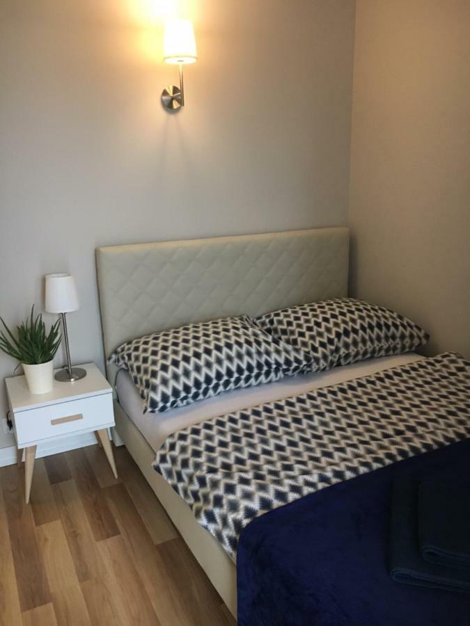Family & Business Elegant Apartments Rynek Centrum Downtown - 2 Bedroom, Balcony, Parking Κίελτσε Εξωτερικό φωτογραφία